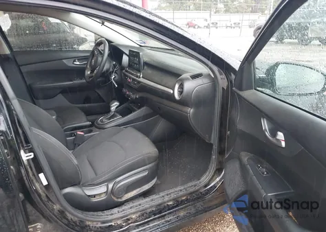 2021 Kia Forte Fe из США, поврежденный, VIN 3KPF24AD1ME315013